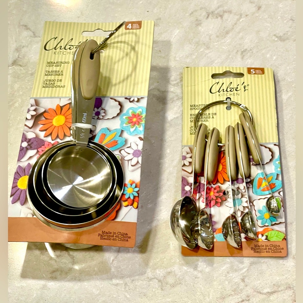 New measuring cups and spoons, stainless steel, silicone handles, great gifts!